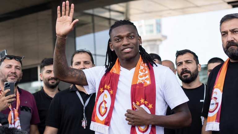 Official: Leão joins Galatasaray for €38m with 20% sell-on clause