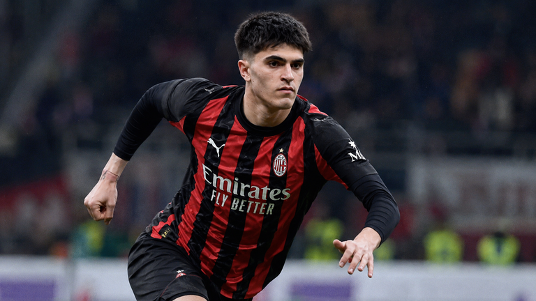 Amorim could reshape Bartesaghi as a left-sided centre-back, GdS reports
