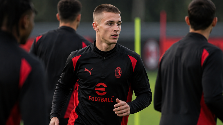 Camarda stays as Milan's backup striker after Kostic loan exit