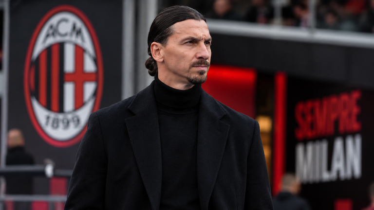 Ibrahimovic returns to Milanello after six months, greets Amorim and watches training